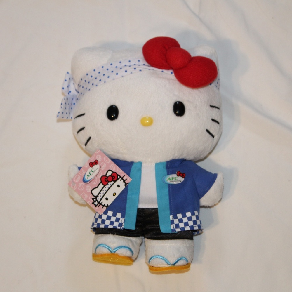 Hello Kitty Plush - Picture 2 of 5